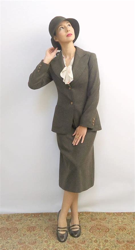 1930s secretary outfit